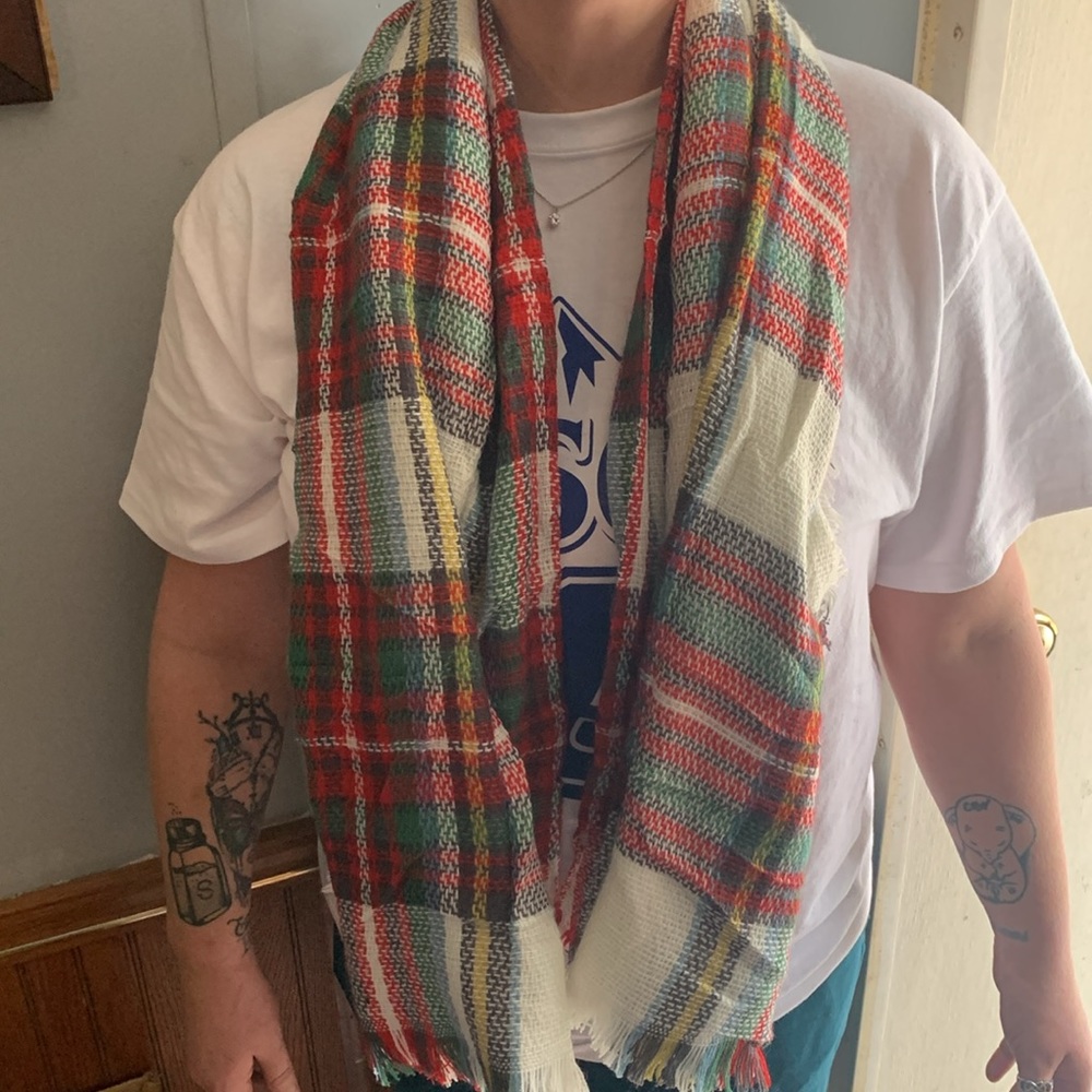 NWOT Scarf - Picture 2 of 2